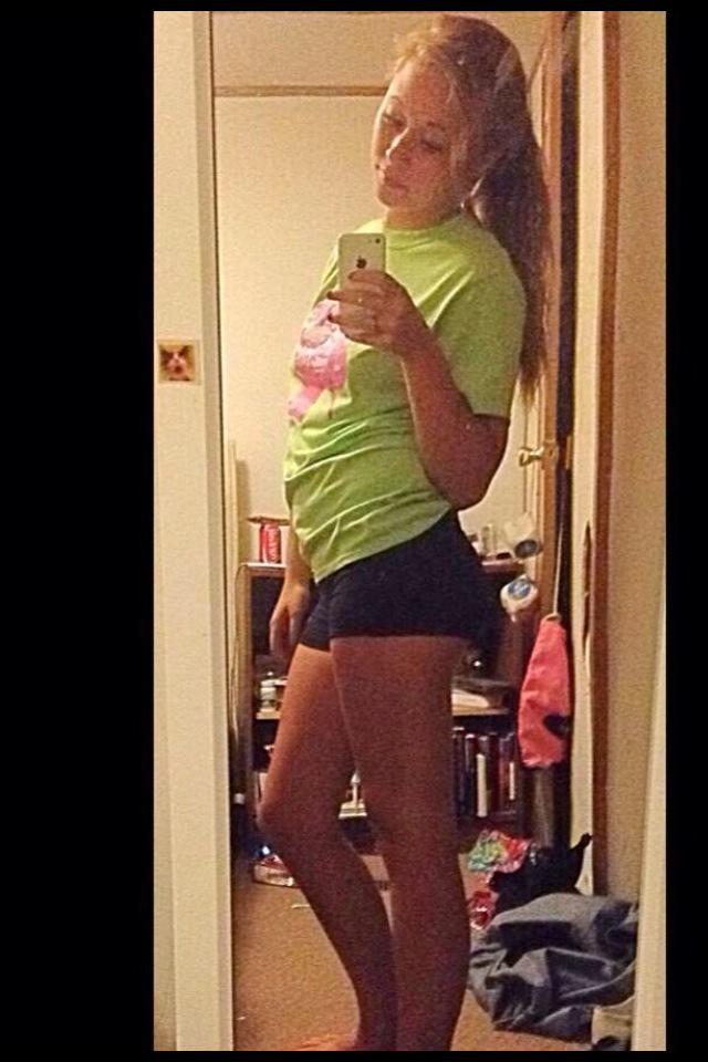 bootynweed's tweet photo. @qveenmeagan look at this fine ass #stonerbabe we got here ππ©π #bootynweed http://t.co/oWRCDKfKIv