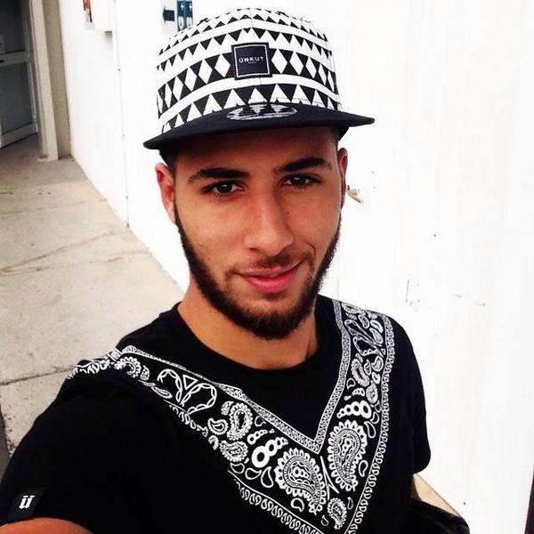 PostDjazair's tweet photo. Plololo les Algériens 😍😍😍🚀🚀🚀 http://t.co/Z7Tn1Noo0k