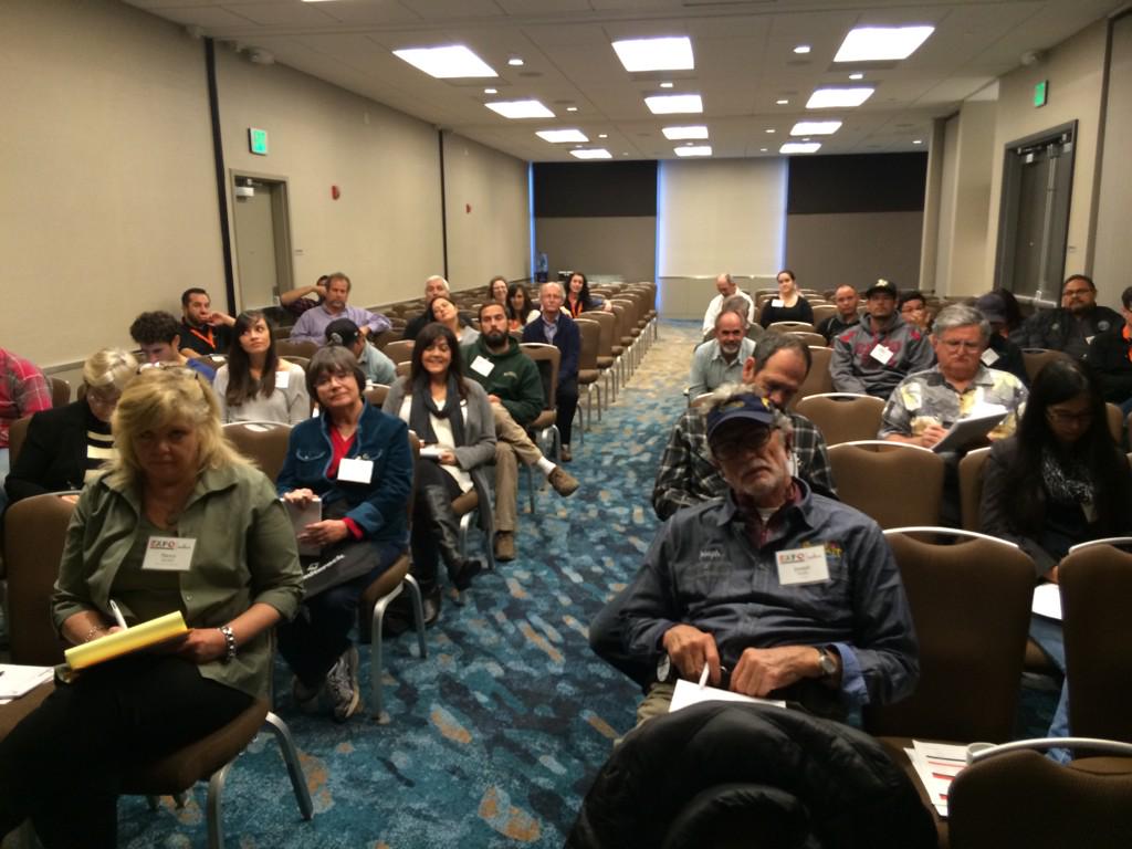 graniterockco's tweet photo. Social media basics w/ @scnewsmom @ #contractorexpo in Monterey. #Construction http://t.co/ixSJNcRmwK