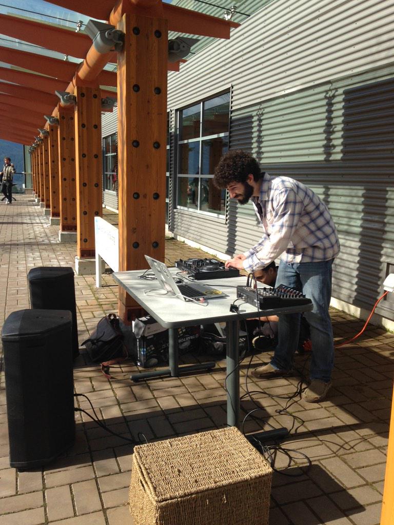 QuestCoastSound's tweet photo. The #Sun is out and #QCSR guerrilla beats are back! #QuestU #NothinButSun http://t.co/SZLmTGWtKm