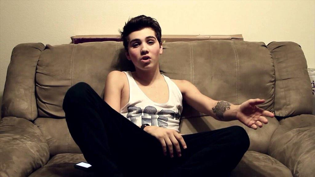 pottorff_luv's tweet image. @sampottorff 
Stay beautiful my king 😘👑