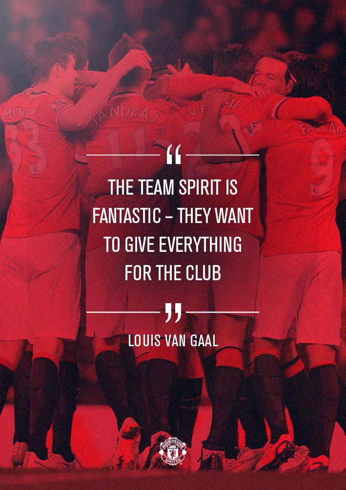 ManUtd's tweet photo. Louis van Gaal is pleased with the atmosphere among his #mufc players... http://t.co/VZXR1DgI6h