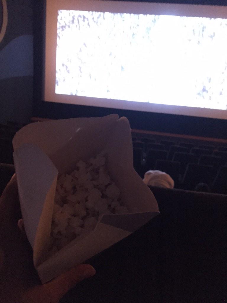 نتابع سينما في الفحيحل 😍