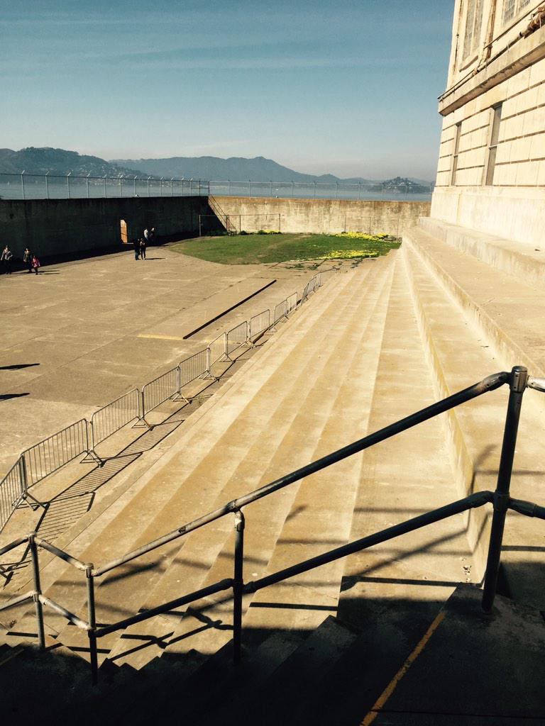 Did you know they've played baseball on this yard? #alcatraz #SanFrancisco #baseball #honkbal
