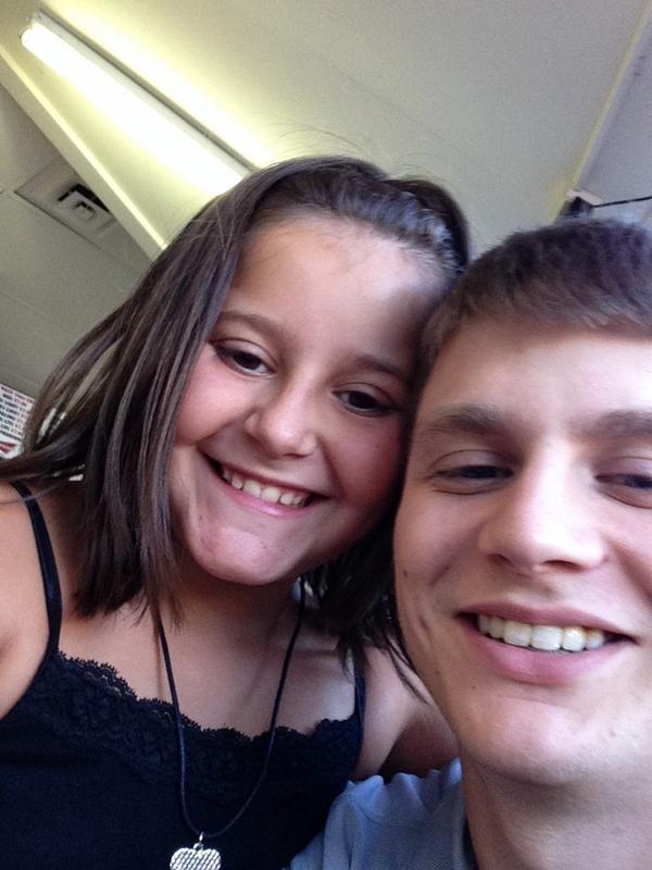 cheerlanding's tweet photo. Me and my furture bother in law http://t.co/wxBTXgy4IZ