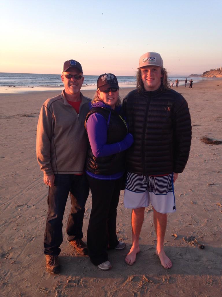 kleprey19's tweet photo. Family goals http://t.co/KFAuxGSLIE