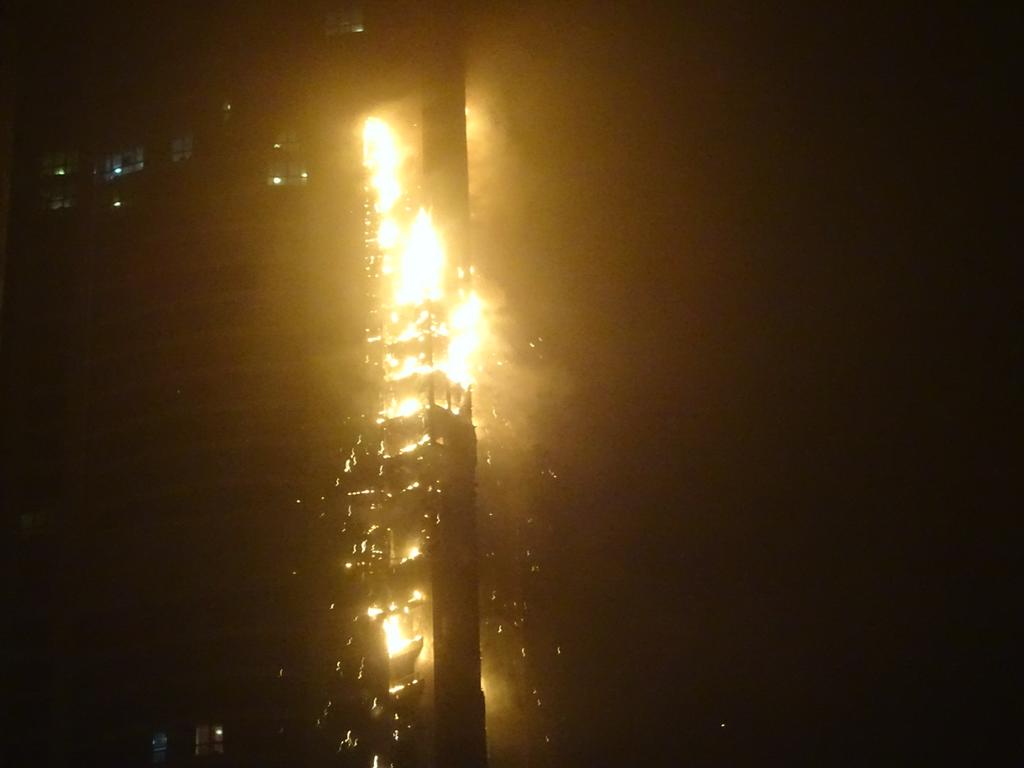 Incendio Dubai Foto Video