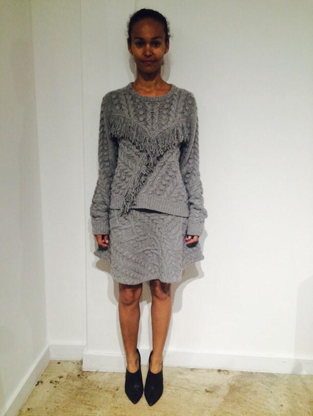 wwd_jp's tweet photo. ニューヨークで発表しているRie Yamagata の「RHIE」展示会へ。今すぐ欲しいアイテムがたくさん！  #RHIE #2015FALL  #NYFW http://t.co/Ga9Qz3SQGj