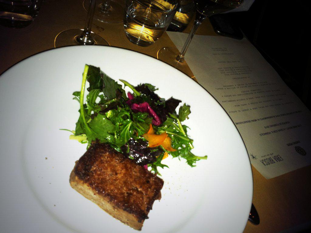 clair989's tweet photo. Alcuni piatti della grande Alice Delcourt di Erba Brusca con degustazione vini Emidio Pepe @franci_bertani http://t.co/fR9fygPqQV