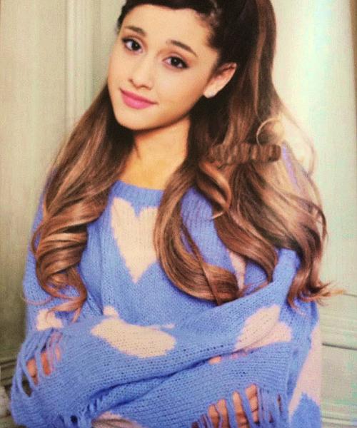 comparingariana's tweet image. 