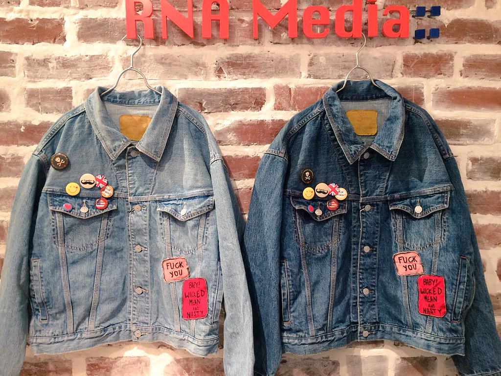 Rna Media 渋谷店 入荷待ちの方も多かったリメイク風big Gジャンが入荷致しました 自分でリメイク したかなようなオリジナルの缶バッジやワッペンがたくさん付いています 少し大きめのサイズ感も可愛いです Ovo Http T Co Ucy4npvixf Twitter