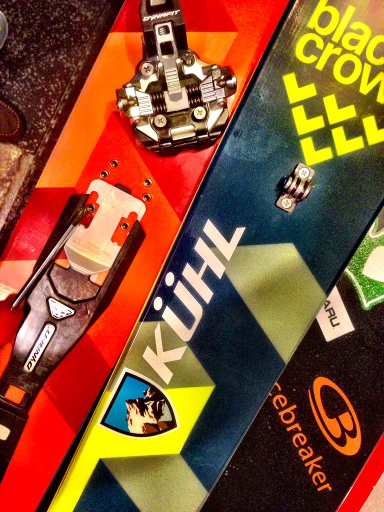 zach_carbo's tweet photo. 2 sets of skis, 1 set of bindings. No problem w/ @quiverkiller inserts! I love these things! @kuhl_usa @icebreakernz http://t.co/VNGqQbajOj