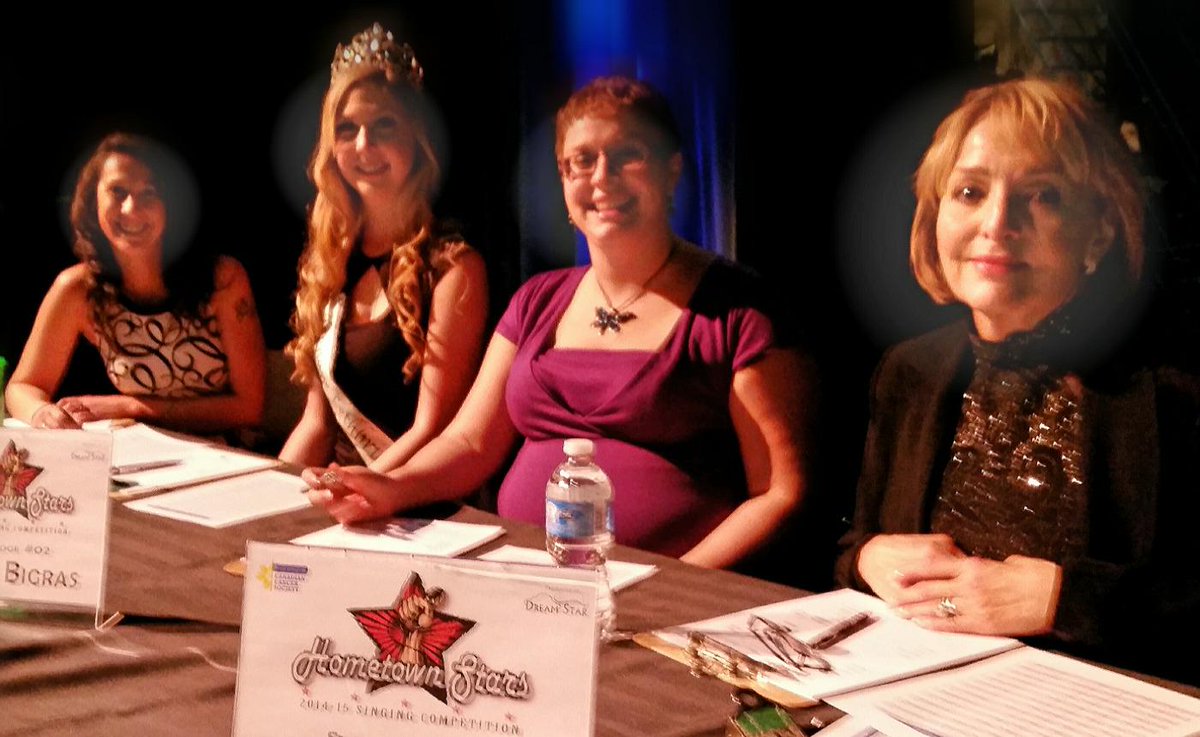 At <a href="/HometownStars/">Hometown Stars</a> with <a href="/missteenleth/">Farren Sawers</a>, @DoryRossiter &amp; Alicia B at <a href="/yatestheatre/">garry johnson</a> #yql! Getting ready to be serenaded!