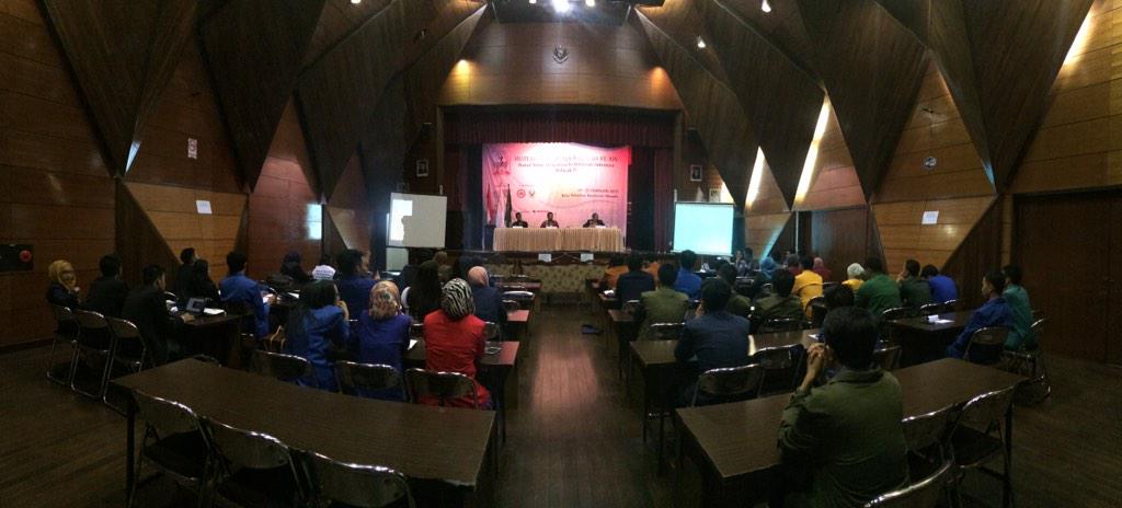 stakeholder 1 dihadiri oleh dr Mahesa P, MH sebagai pembicara, dr Franckie M.kes PKK SpKT sebagai moderator &amp; Sekwil