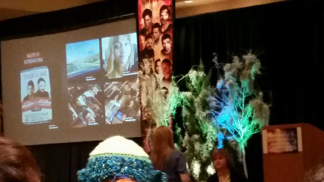 amybaker512's tweet photo. #Datmoss is boss! #PhxCon @vyndi_ http://t.co/nau0Wsksab