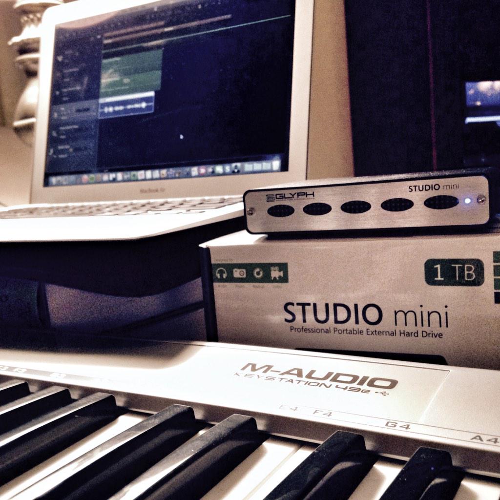 marbletea's tweet image. So this is super-cool: I won a @GlyphProTech 1TB Studio Mini hard drive! Giving it a spin now! #Glyphlove