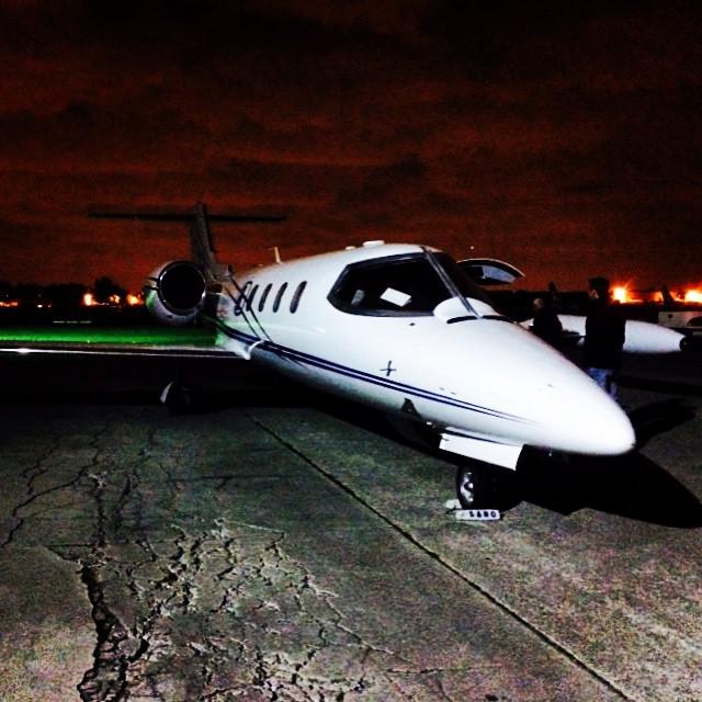 MEGAPLANE's tweet photo. #MEGAPLANE by diaz1994 Once again, Perfection 😍✈️ Learjet 35a #lrjet #lear35 #learjet #orlando #jet #bizav #spottin… http://t.co/MonKQxuo7I