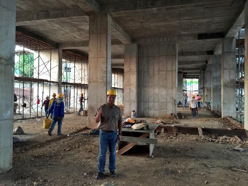 luismonsalvo's tweet photo. Avanzamos con la construcción del nuevo Estadio de Fútbol de Valledupar! @ValleduparVFC @Coldeportes @dimayorprensa http://t.co/cXV2QYhEsG
