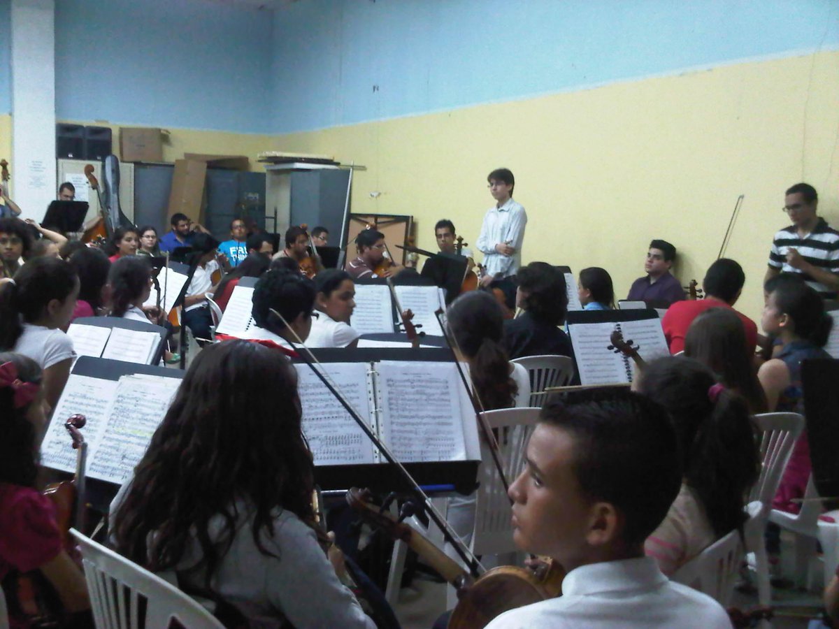 Ensayo General Hoy, 20/02 #ElSistemaCumple40 @CabimasSinfonic <a href="/NucleoPuertos/">ElSistemaLosPuertos</a> <a href="/NucleoLags/">Núcleo Lagunillas</a>