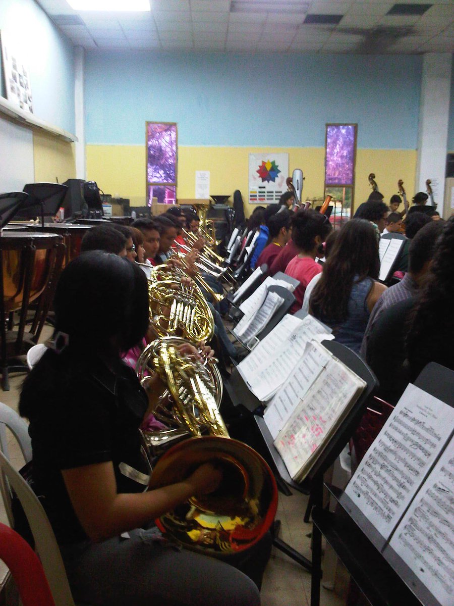 Ensayo General Hoy, 20/02 #ElSistemaCumple40 @CabimasSinfonic <a href="/NucleoPuertos/">ElSistemaLosPuertos</a> <a href="/NucleoLags/">Núcleo Lagunillas</a>