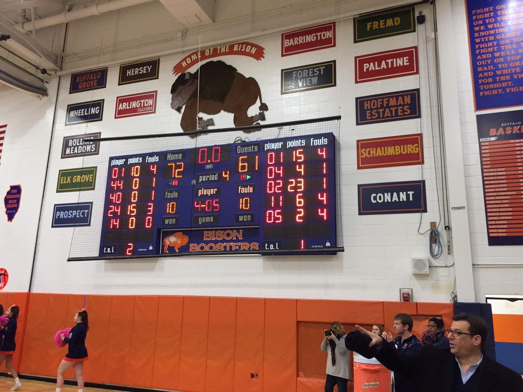 BGHSPrincipal's tweet photo. @BG_Bison boys win in OT!! #oneBG go bison! http://t.co/eTTcXO0kx7