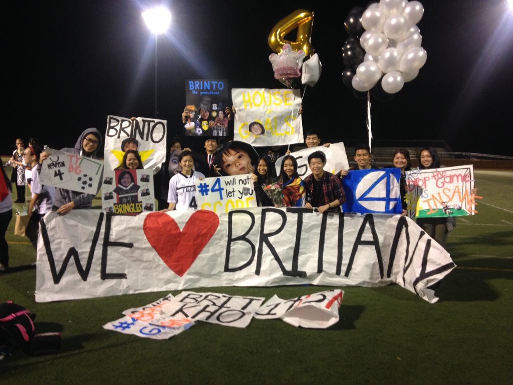 THANK YOU SO MUCH SOCCER & SQUAD FAM FOR A MEMORABLE SENIOR NIGHT!! ILY GUYS SO MUCH 😭😭❤️❤️❤️ #toomanytotag