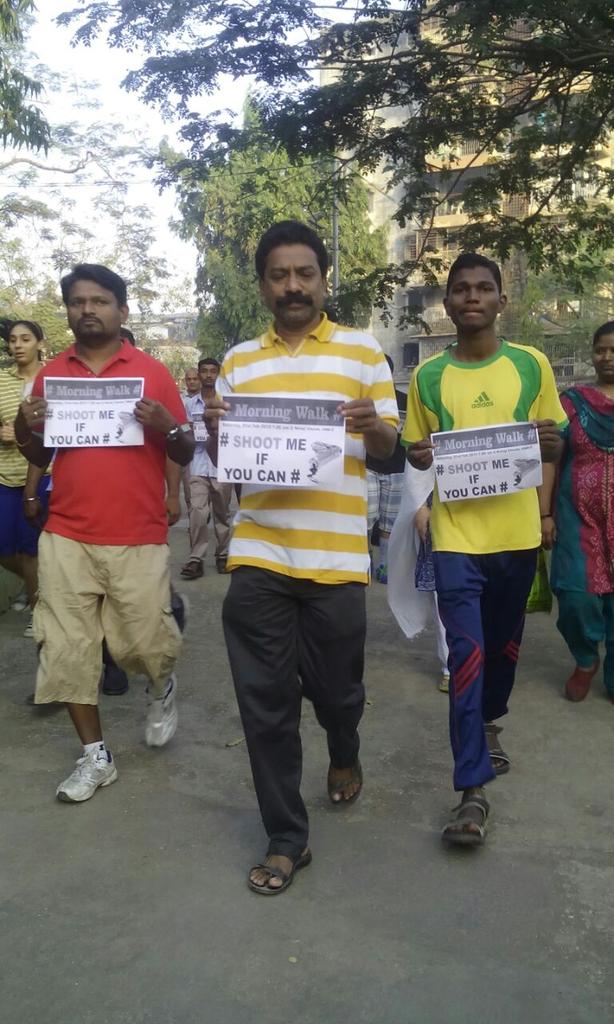 RajAsrondkar's tweet photo. #morningwalk #shootmeifucan #ulhasnagar दाभोळकर -पानसरे हत्येचा निषेध "कायद्याने वागा लोकचळवळ " http://t.co/CTsWE6ILsr