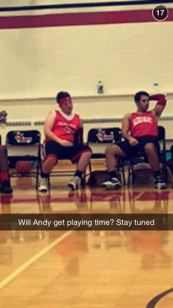sharkey_dylan's tweet photo. “@mimj0b: Awesome snap story @SarahHayesyo http://t.co/y90x1g1Aha”