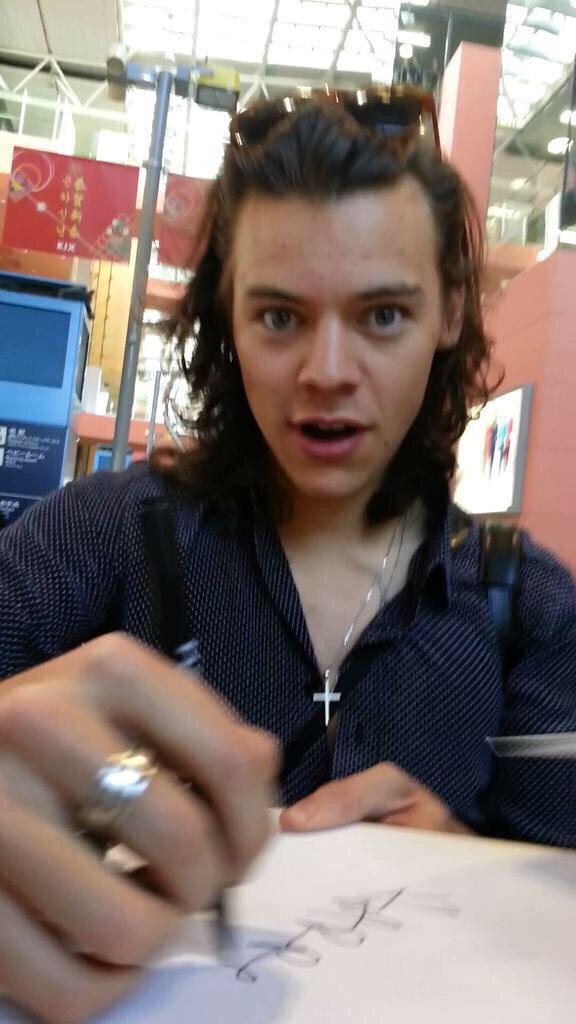 rururu_1D's tweet photo. 10日間も日本にあるなんてめっちゃ嬉しい💓💓 http://t.co/BREzT889Y6