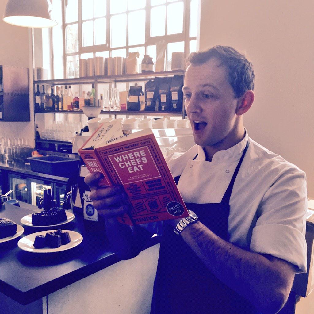 Good excited book face pose for <a href="/joewarwick/">Joe Warwick</a> from <a href="/lowejames/">James Lowe</a> <a href="/LylesLondon/">Lyle's</a> #WhereChefsEat