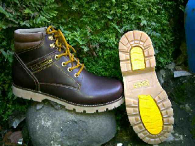 Back packer size39-44 price 230k hubungi tlp : 085659122987 pin:2640113e or 53f9bb22