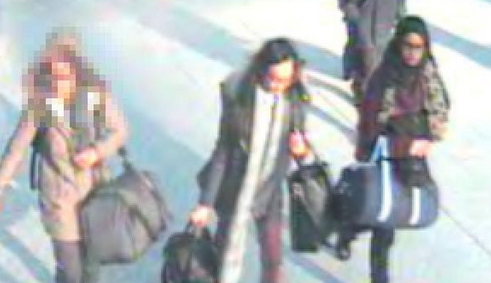 Anon404Isis's tweet photo. #ISIS honeymoon: #UK teen girls fly to Turkey aiming to ‘become Jihadi brides' in Syria http://t.co/EGB5GHU0kp http://t.co/adpz9qeV37