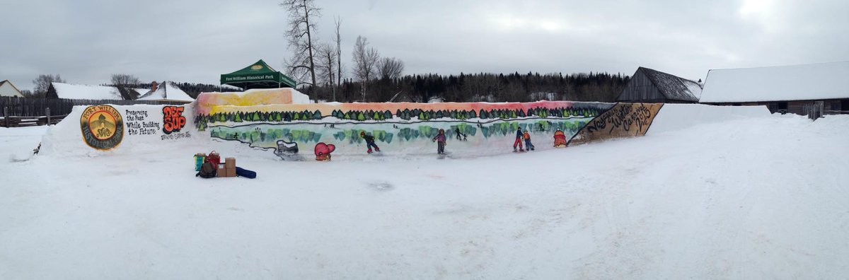 thewalleye's tweet photo. We love @defsup #DieActive's art on the world's largest snow maze! #tbay #snow #art #FWHP http://t.co/mHTjXQWzIM