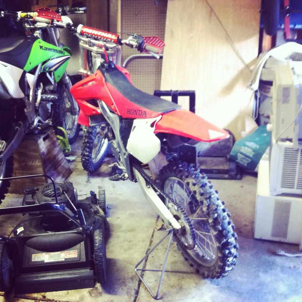 KonnerWigal's tweet photo. Can't wate till weather breaks to ride with the bubbys !! http://t.co/mOGYHHcGF7