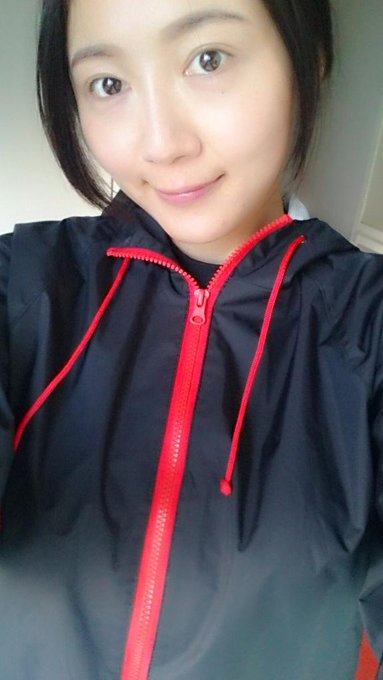 今からキックボクシングだよ󾭠最近はサウナスーツきてやってるよ😆 がんばるぞ http://t.co/URdSByU3wc