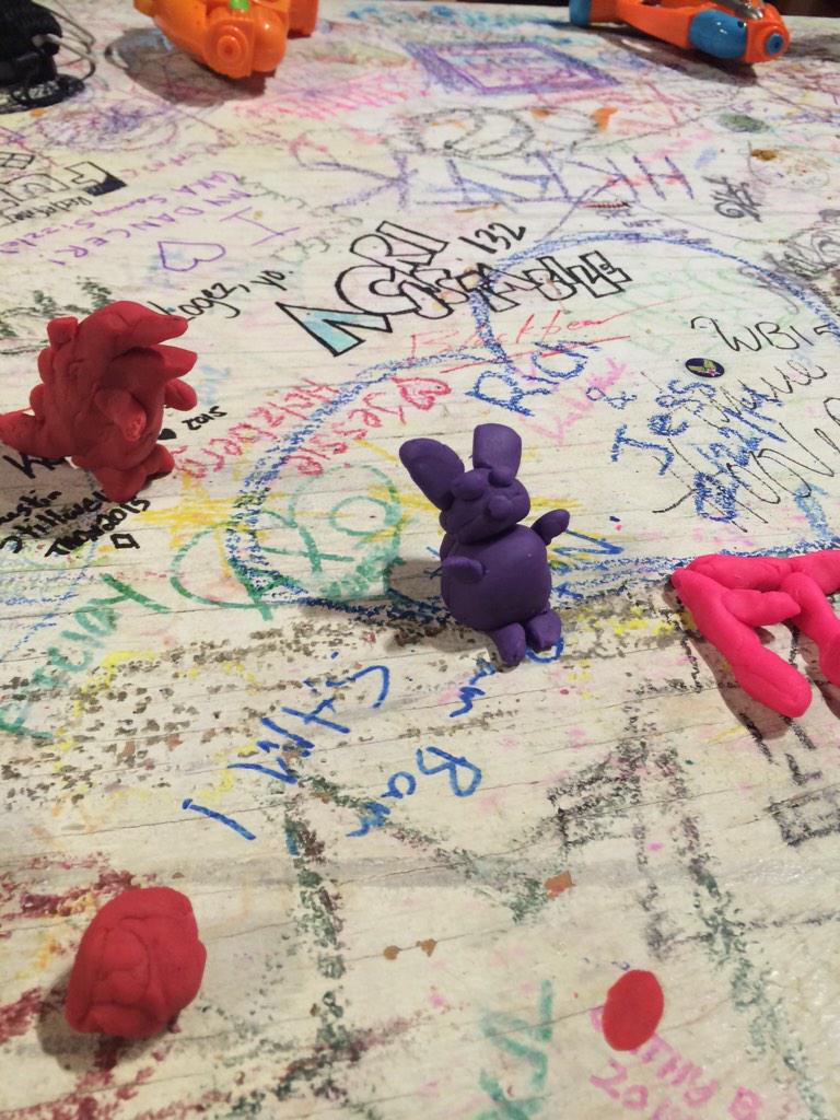 keazly13's tweet photo. Two shifts down!! #THON2015 #CancerCannot #DancerRelations #Jonsters http://t.co/xxOwvpJ2ae