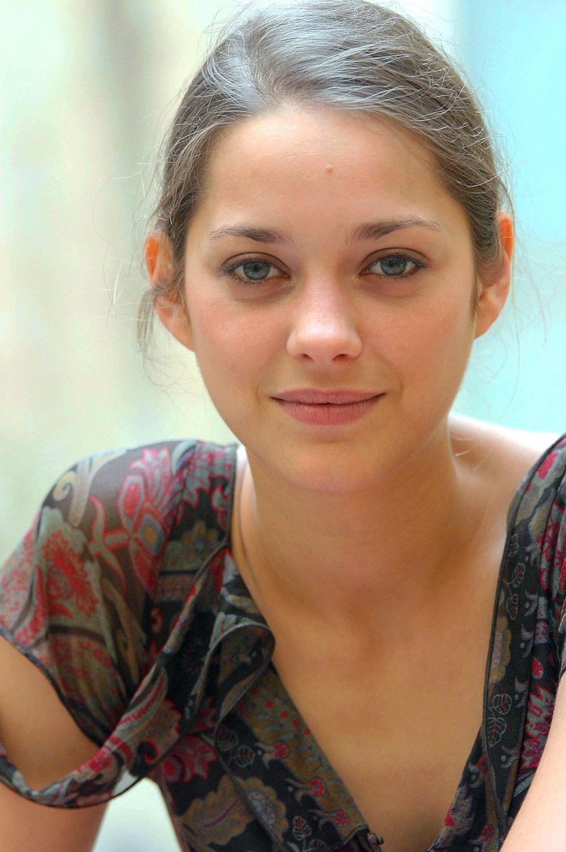 #myfirstTweet #MarionCotillard
