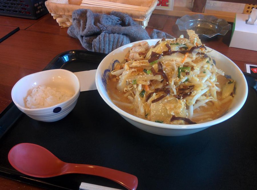 珍百景 メガ花巻城 超ギガ盛り10kgの壺ラーメン 花巻らーめんバガボンド 京都のお墨付き