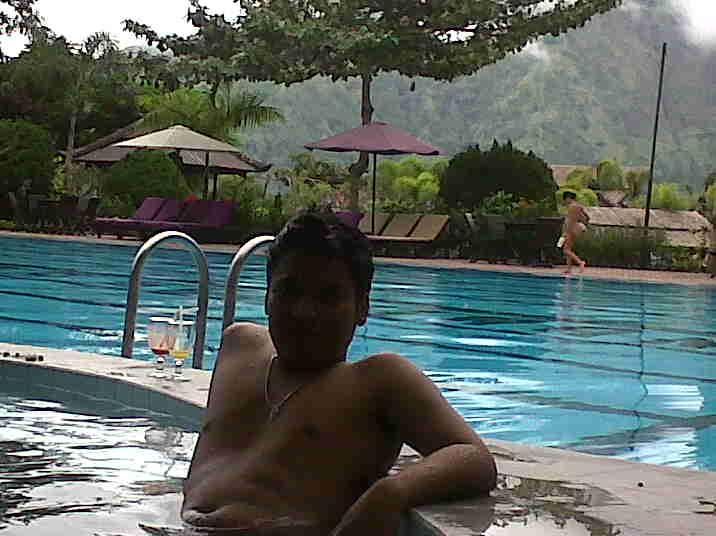 jaya Hurley (@putuwidiarta5) on Twitter photo 