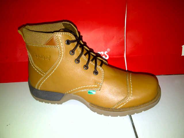 Sepatu pria kickers ori.....minat twm