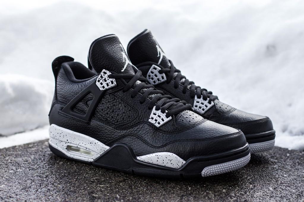 sneakerzimmer's tweet photo. Who got one pair? http://t.co/JK8krxqYgI #nike #jordan #airjordan #oreo #techgrey #nikestore #jumpman http://t.co/MDqOnel1Wr
