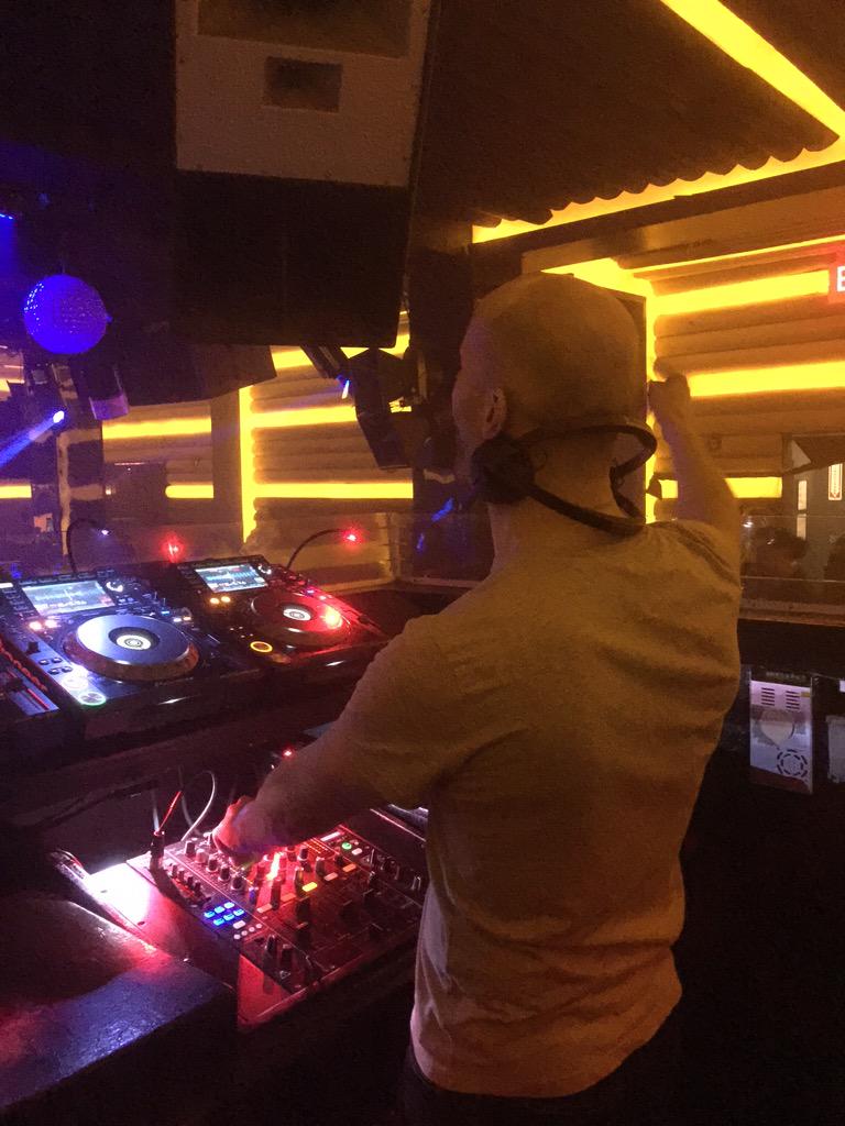 EDMNYC's tweet image. Live: @John00fleming owning @CieloClub right now! #deepset #esscala #rabbitholenight #edmnyc