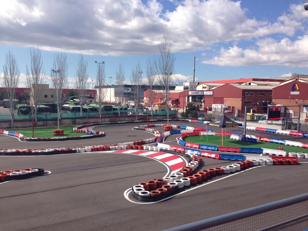 Ven a pasar esta magnifica tarde a Karting Rivas!!