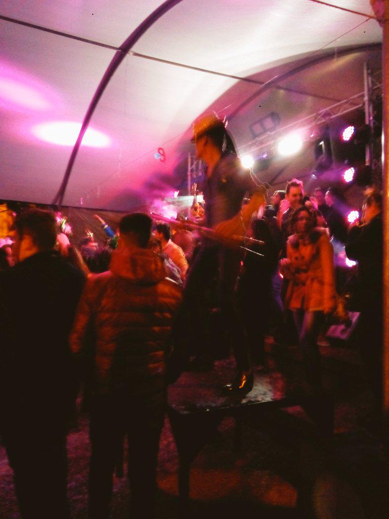 angeloaugruso's tweet photo. Che festa è la festa annegata nell'alcol e nelle "robe" da sballo? #iononsballopreferiscolavita @CRICuringa http://t.co/zRq8cCH2gq