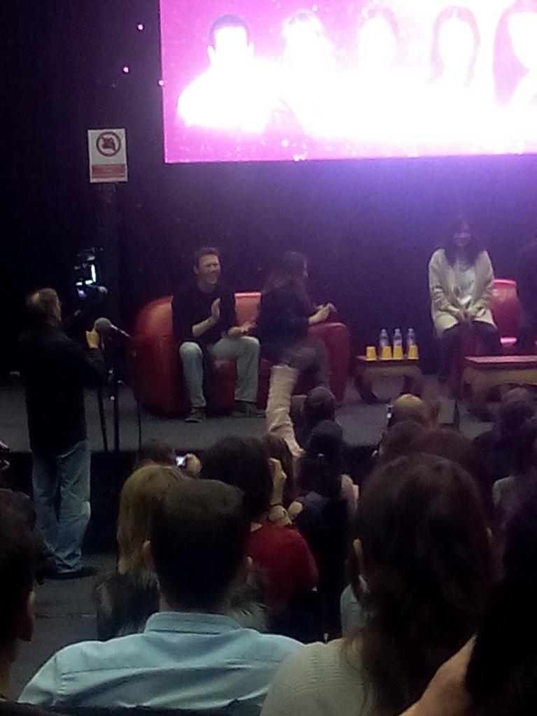 TioteJulie's tweet photo. #CharmedConvention #charmed2 http://t.co/yAo5qlk25J