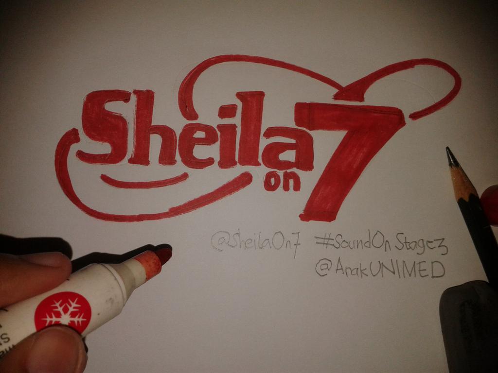 rinoasquall_'s tweet photo. @AnakUNIMED gambar pemula logo lama @SheilaOn7 @SoundStage_3 demi tiket #SoundOnStage3 :D http://t.co/rf0kbAbYxA