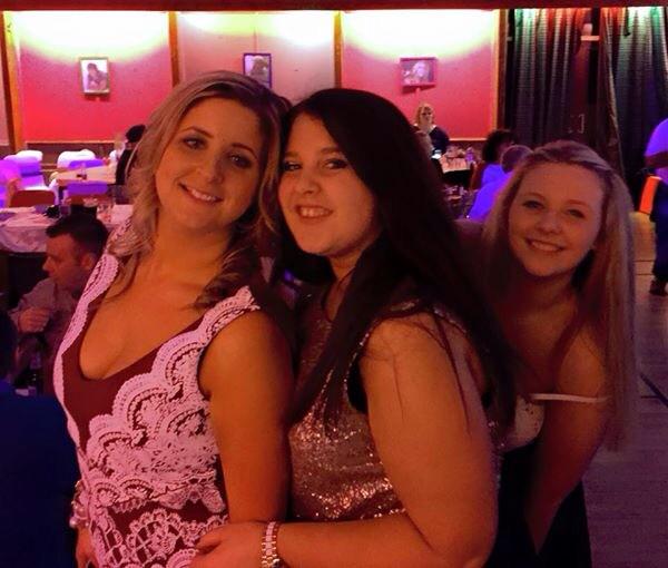 _ChloeElliott_'s tweet photo. ❤️🎉 http://t.co/Gi5t81hDBN