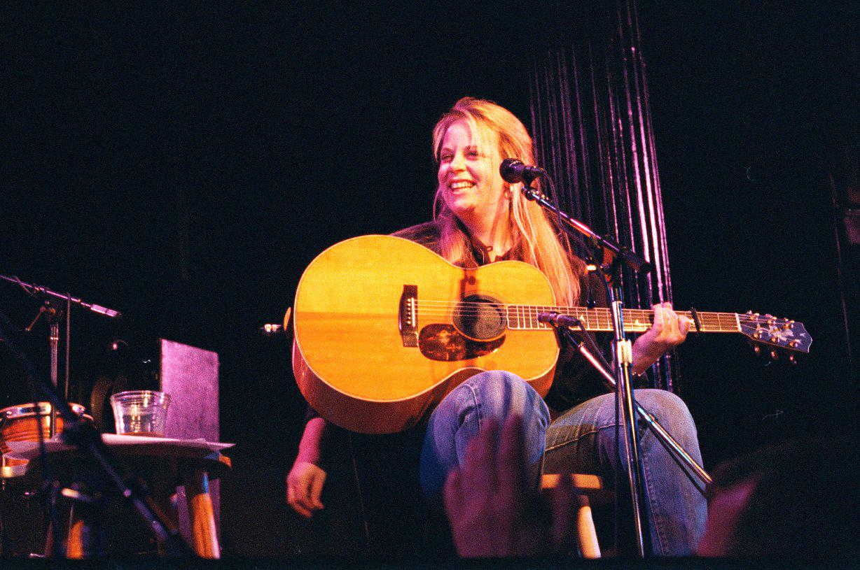 Happy 61st birthday, Mary Chapin Carpenter,great singer songwriter (5 Grammys & record)  Shut 