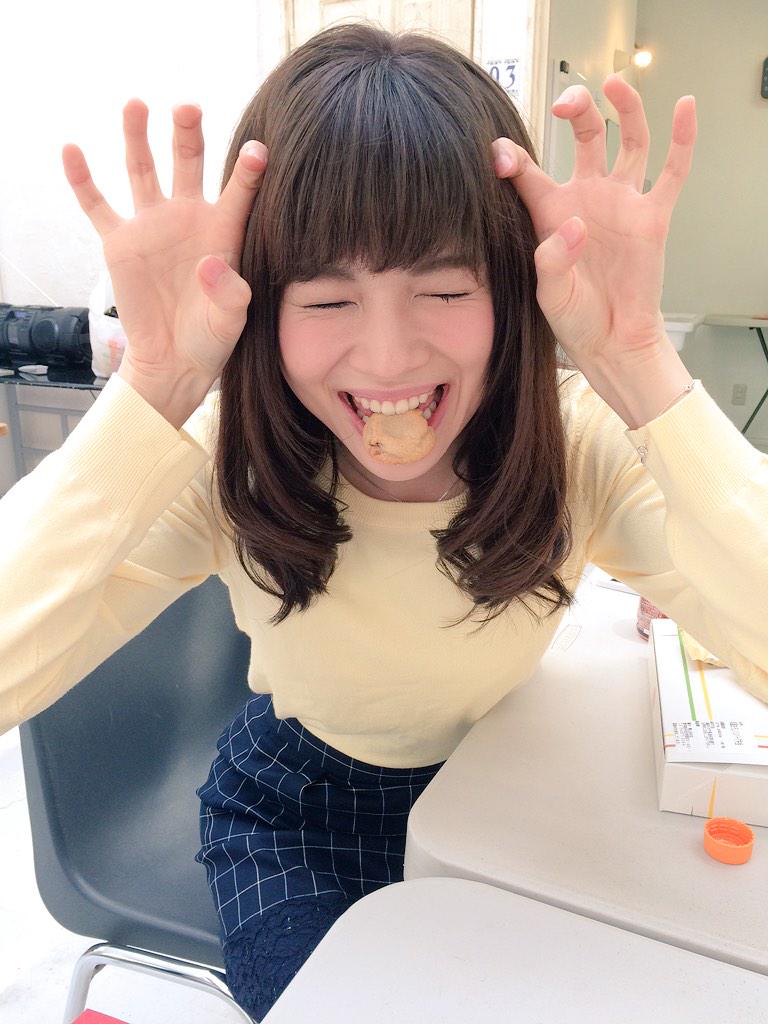 ヤングキング グラビア班 בטוויטר 撮影終了後 佑依子ちゃんがクッキーを食べているショットもどうぞ こんな可愛らしい松川佑依子 ちゃんが掲載の3月9日発売のヤングキング7号をお見逃しなく 松川佑依子 テラスハウス ヤングキング グラビア Http T Co