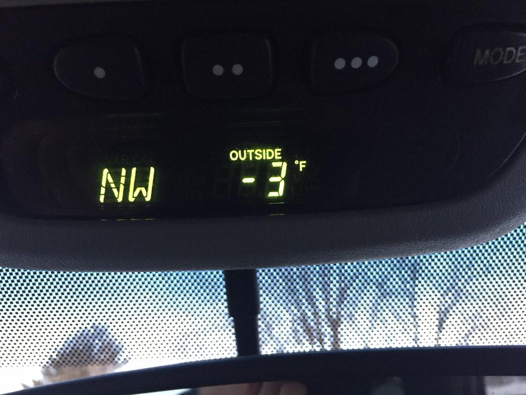 SCSki_BoardTeam's tweet photo. Just a little bit chilly for morning 1 of regionals. #bundlingup http://t.co/8tA6MBJcft